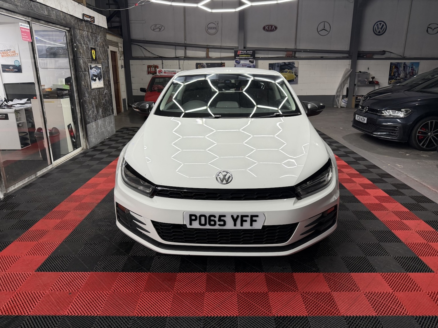 Used Volkswagen Scirocco 2015 for sale - 77522085: Photo 3