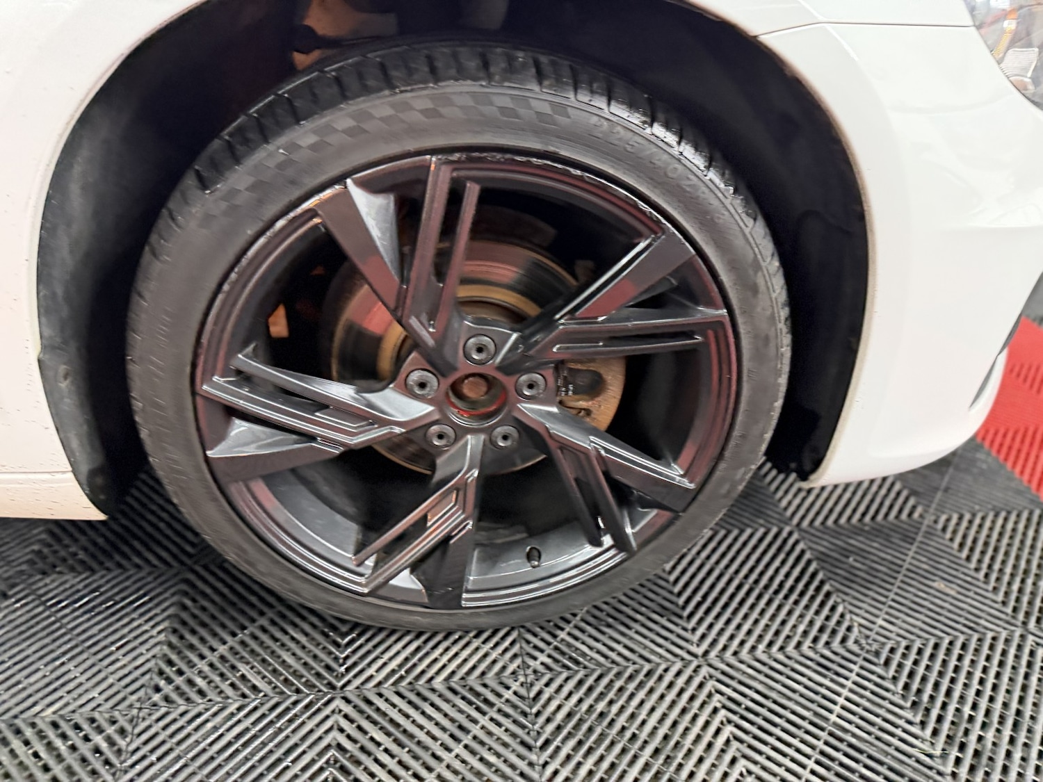 Used Volkswagen Scirocco 2015 for sale - 77522085: Photo 34