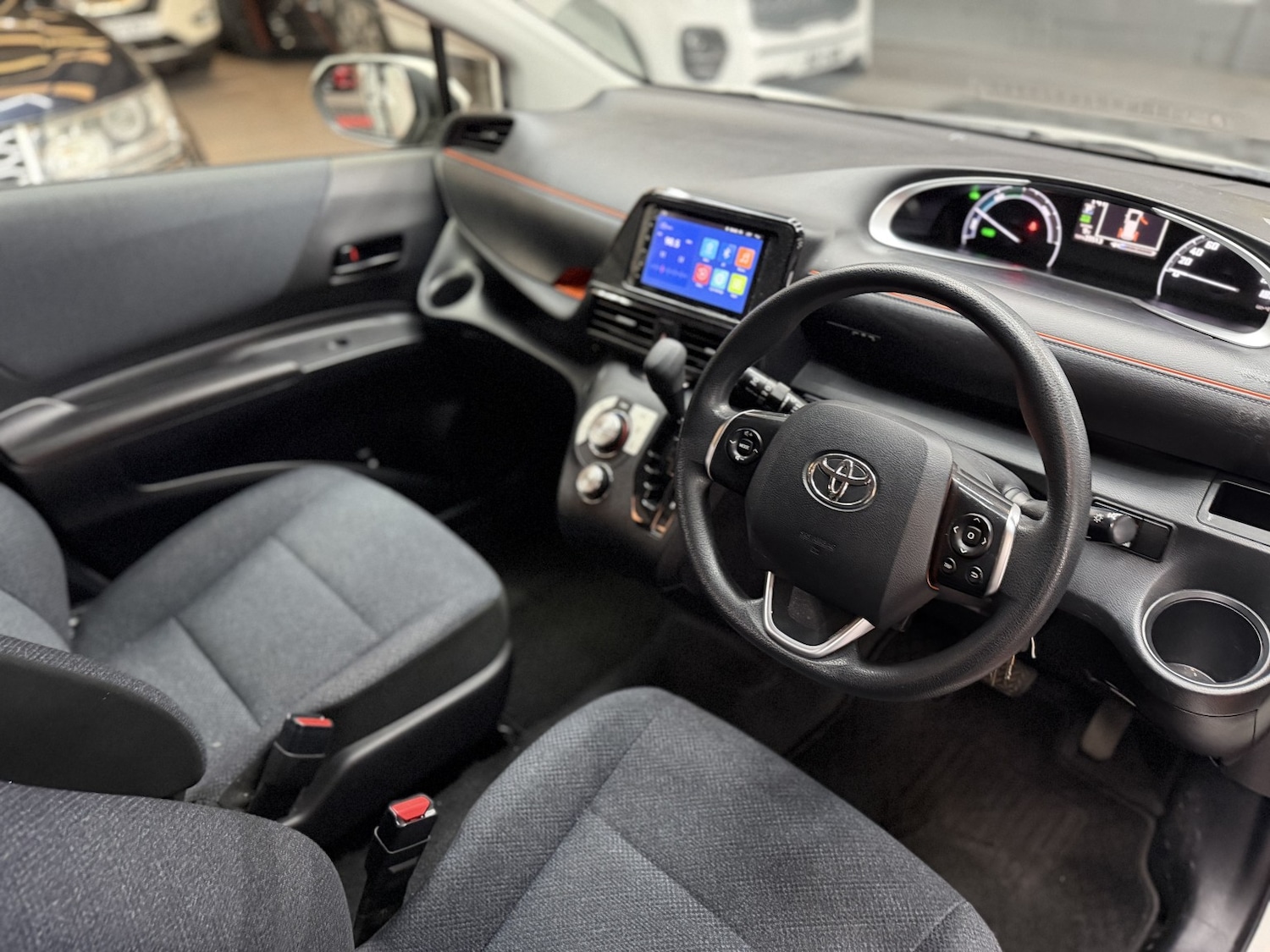 Used Toyota Sienta 2022 for sale - 77694232: Photo 27