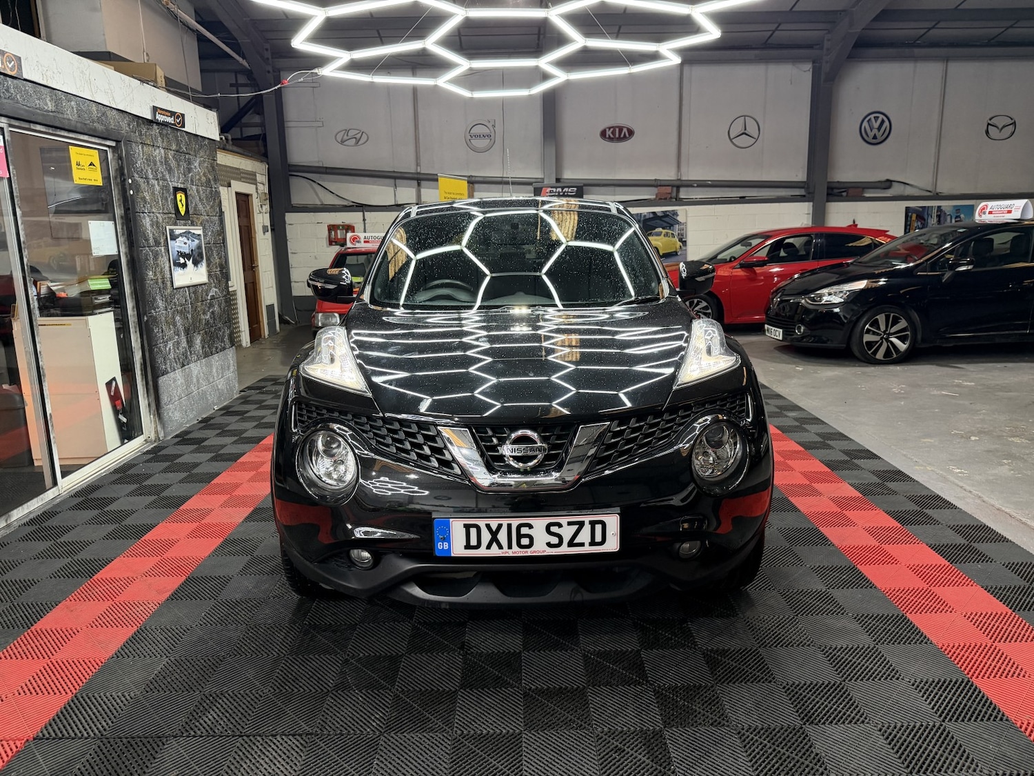 Used Nissan Juke 2016 for sale - 77681878: Photo 4