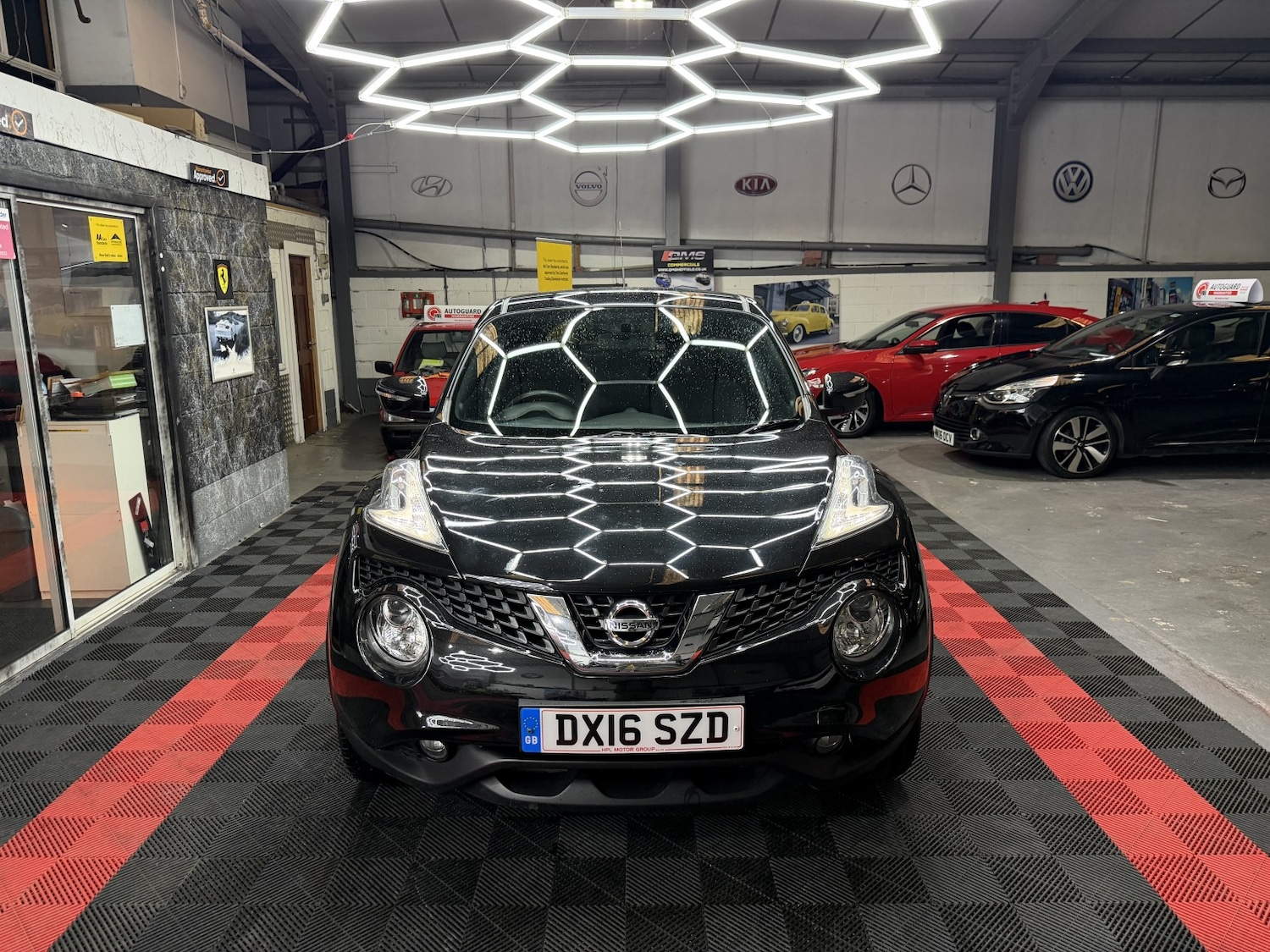 Used Nissan Juke 2016 for sale - 77681878: Photo 6