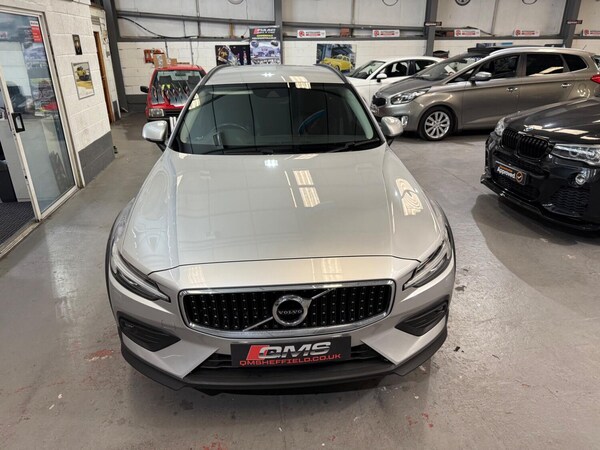 Used Volvo V60 Cross Country 2021 for sale - 74608385: Photo 10