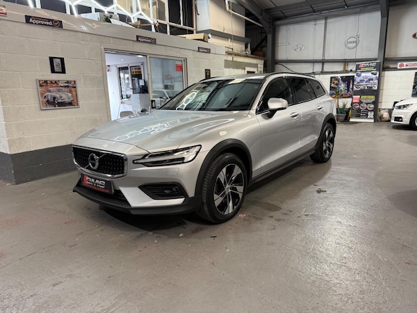 Used Volvo V60 Cross Country 2021 for sale - 74608385: Photo 13