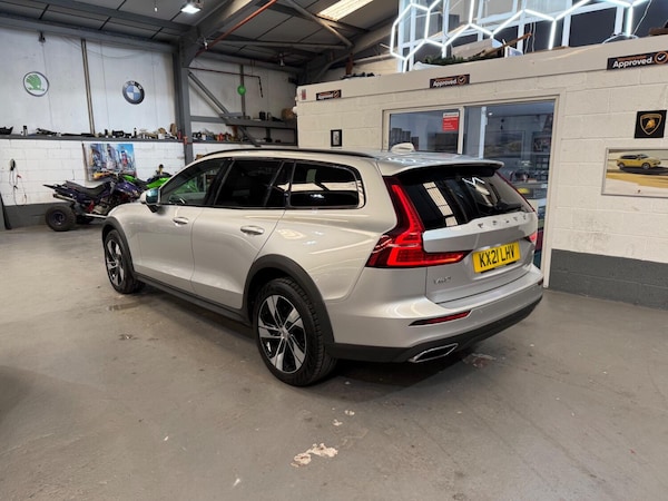 Used Volvo V60 Cross Country 2021 for sale - 74608385: Photo 23