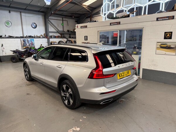 Used Volvo V60 Cross Country 2021 for sale - 74608385: Photo 27
