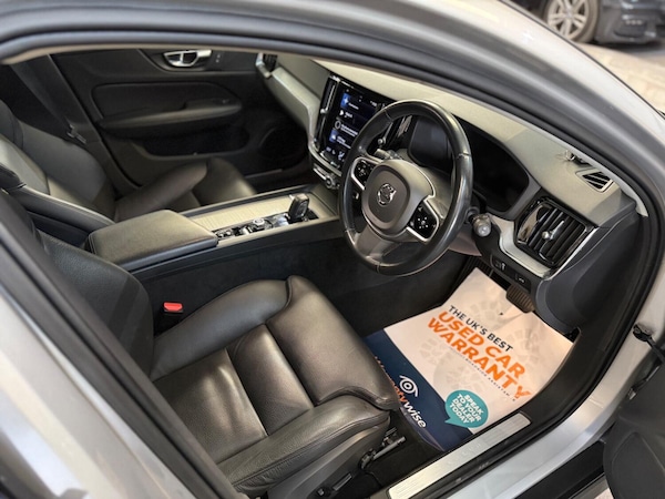 Used Volvo V60 Cross Country 2021 for sale - 74608385: Photo 37