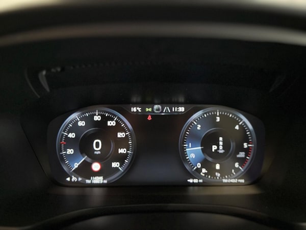 Used Volvo V60 Cross Country 2021 for sale - 74608385: Photo 49