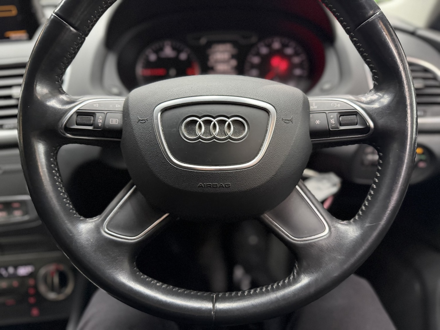 Used Audi Q3 2015 for sale - 77781699: Photo 32