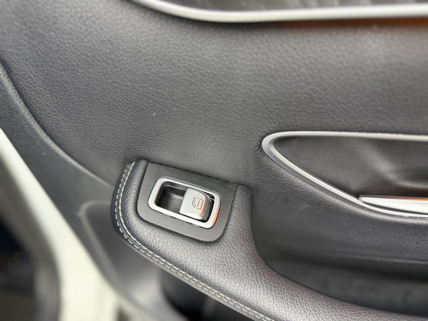 Used Mercedes-Benz GLC 2018 for sale - 76670790: Photo 29