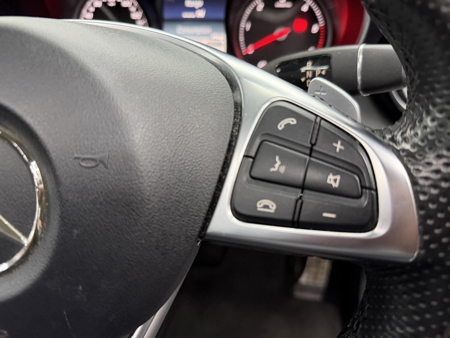 Used Mercedes-Benz GLC 2018 for sale - 76670790: Photo 39