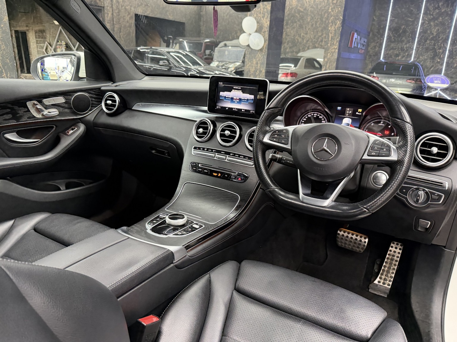 Used Mercedes-Benz GLC 2018 for sale - 76670790: Photo 40