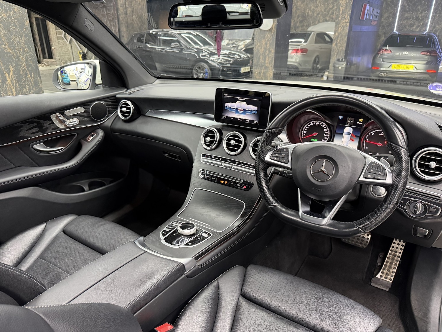 Used Mercedes-Benz GLC 2018 for sale - 76670790: Photo 43