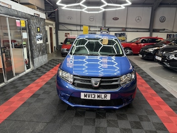 Used Dacia Sandero 2013 for sale - 79173528: Photo
