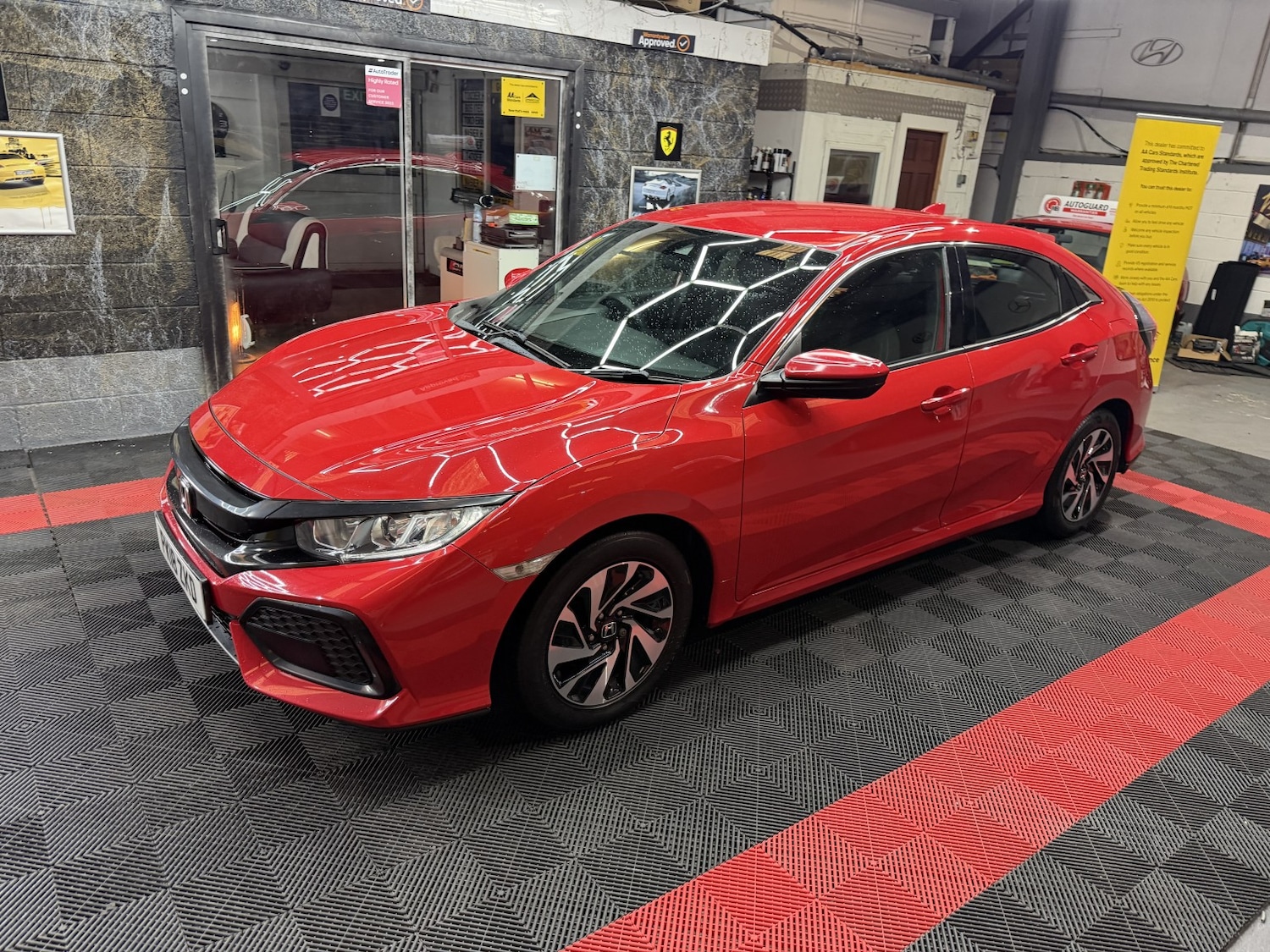 Used Honda Civic 2018 for sale - 77681874: Photo 15
