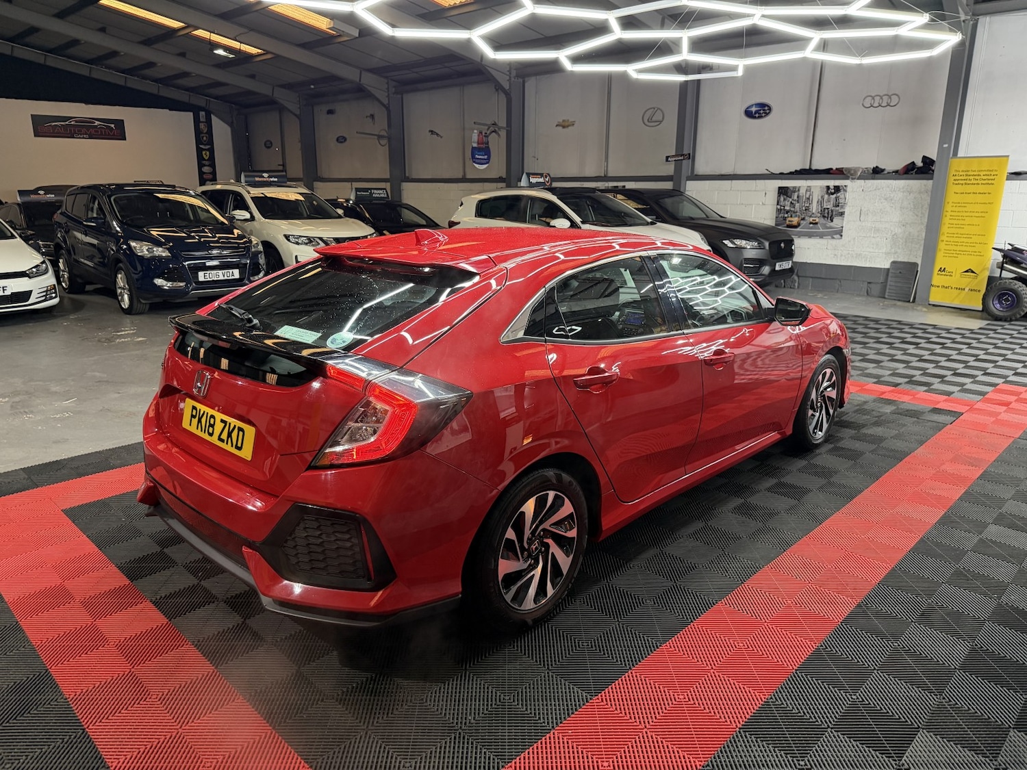 Used Honda Civic 2018 for sale - 77681874: Photo 23