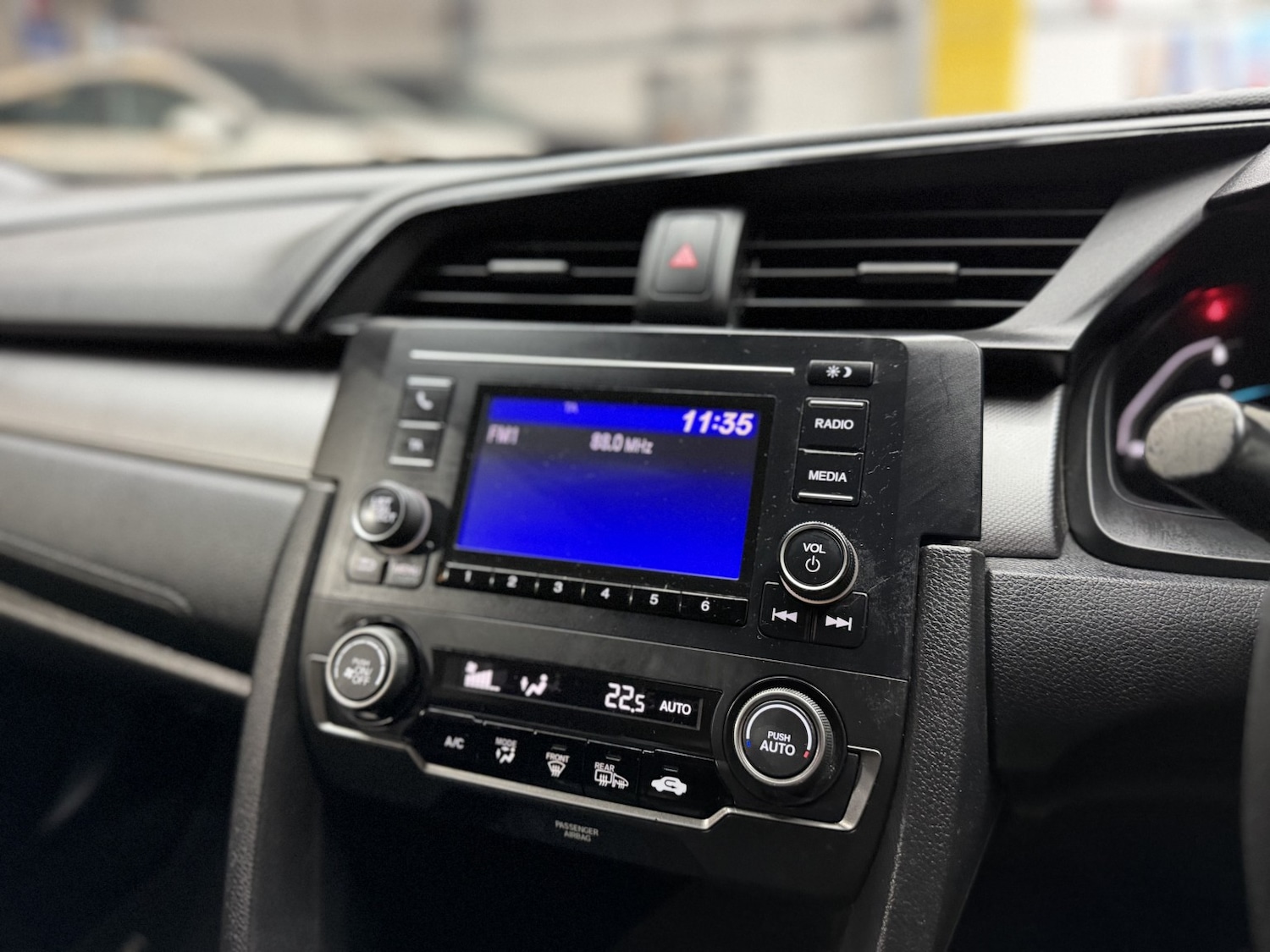 Used Honda Civic 2018 for sale - 77681874: Photo 28