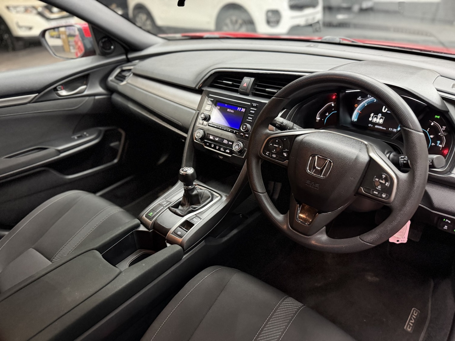 Used Honda Civic 2018 for sale - 77681874: Photo 29