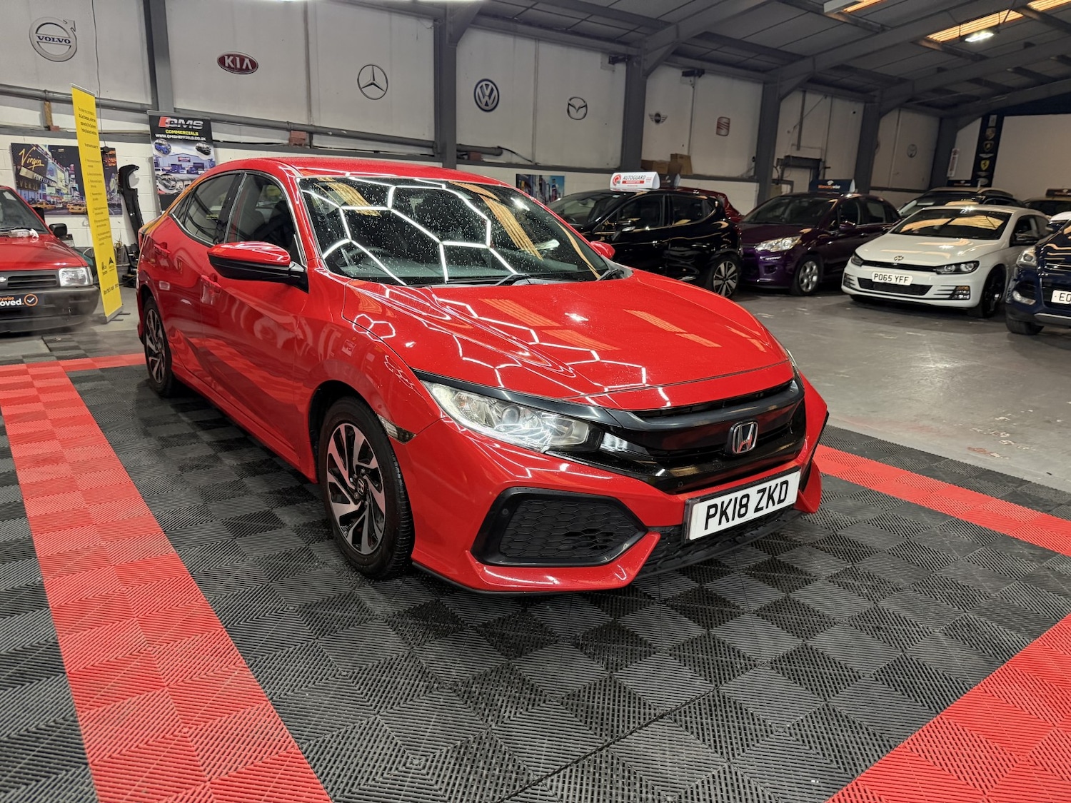 Used Honda Civic 2018 for sale - 77681874: Photo 5