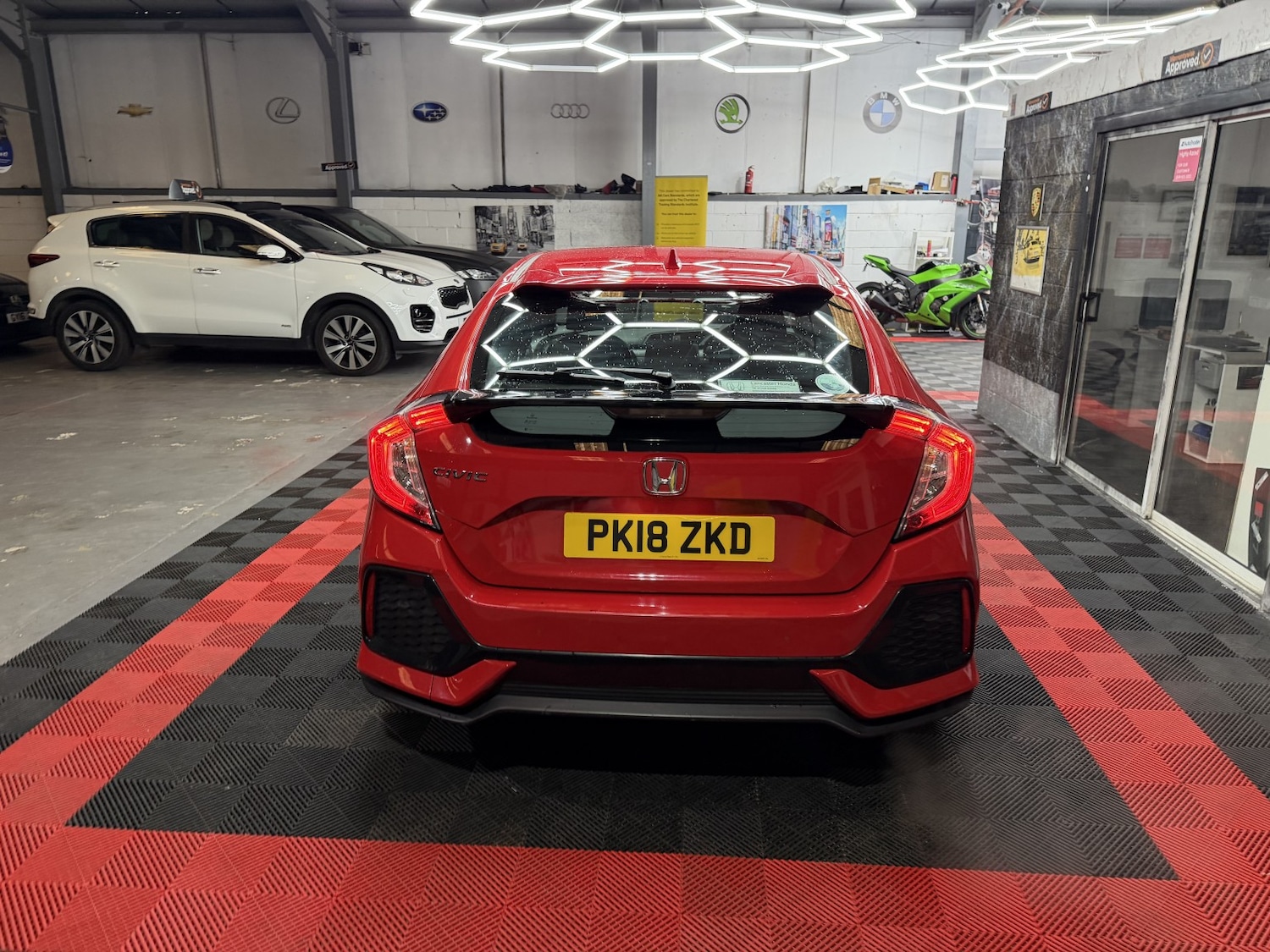 Used Honda Civic 2018 for sale - 77681874: Photo 7