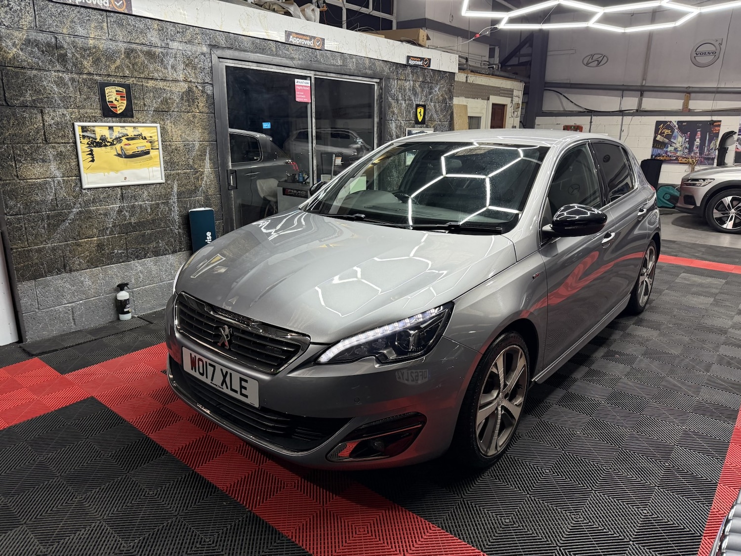 Used Peugeot 308 2017 for sale - 76719029: Photo 10