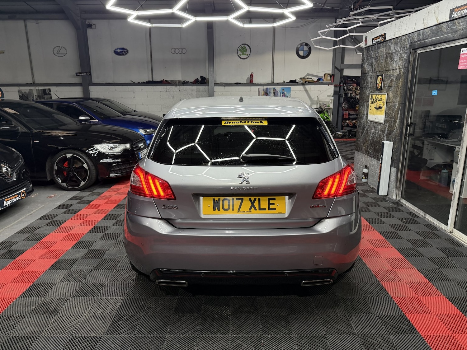 Used Peugeot 308 2017 for sale - 76719029: Photo 17