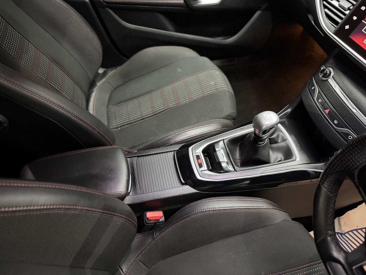 Used Peugeot 308 2017 for sale - 76719029: Photo 23