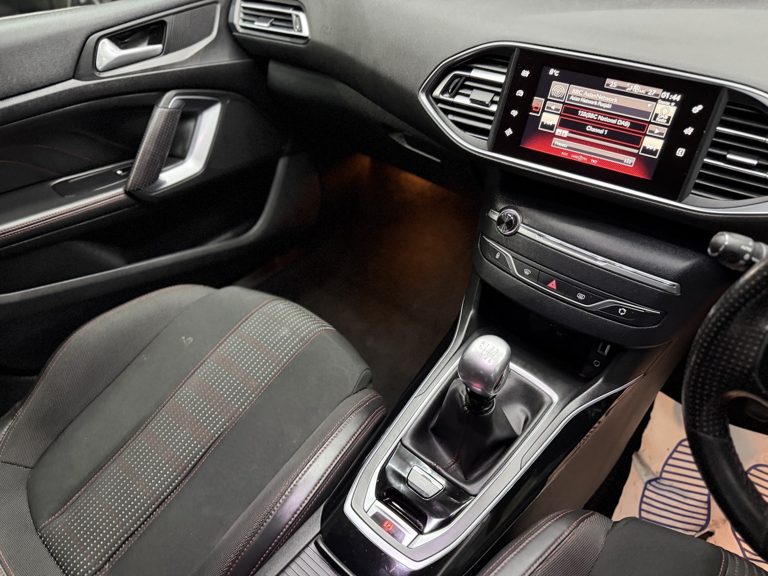 Used Peugeot 308 2017 for sale - 76719029: Photo 24