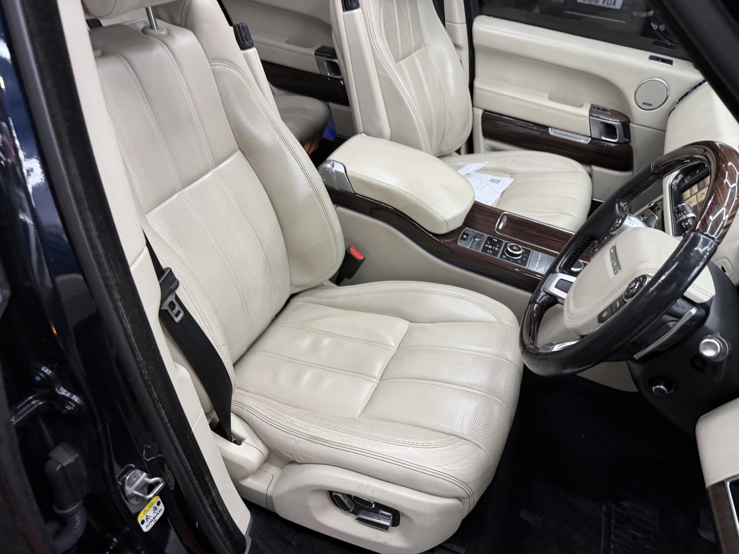 Used Land Rover Range Rover 2014 for sale - 77681783: Photo 42