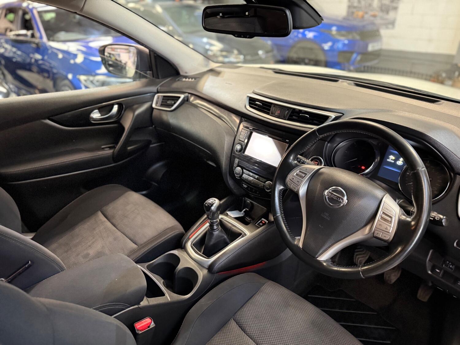 Used Nissan Qashqai 2015 for sale - 76794151: Photo 2