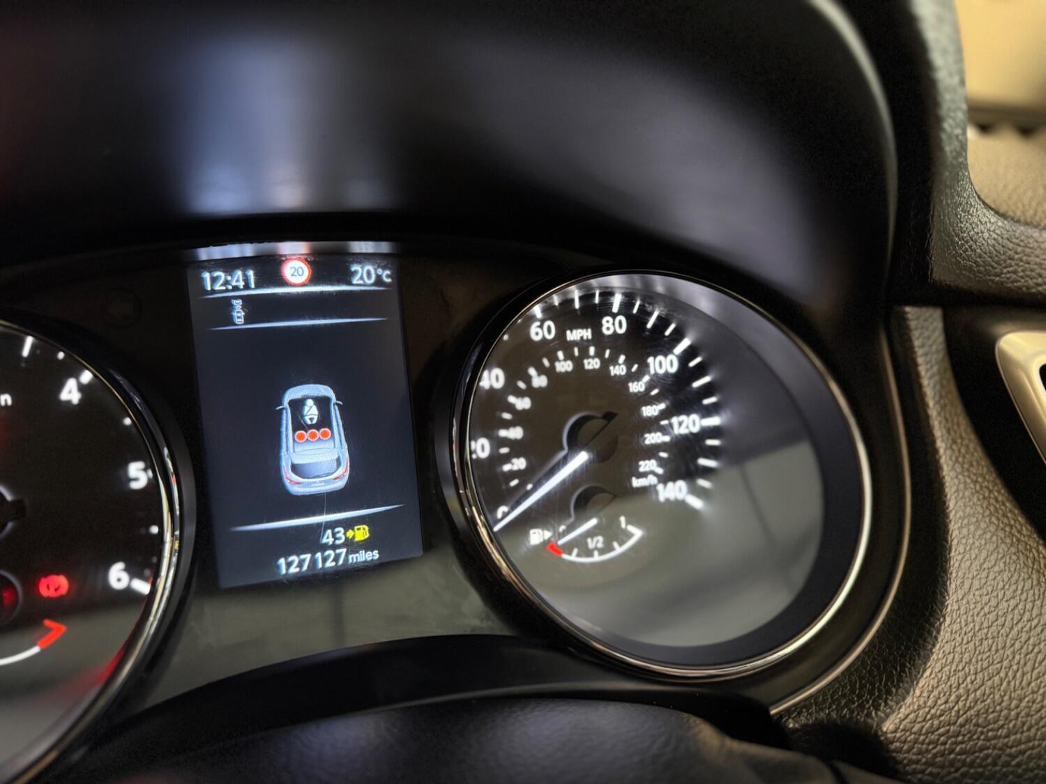 Used Nissan Qashqai 2015 for sale - 76794151: Photo 38