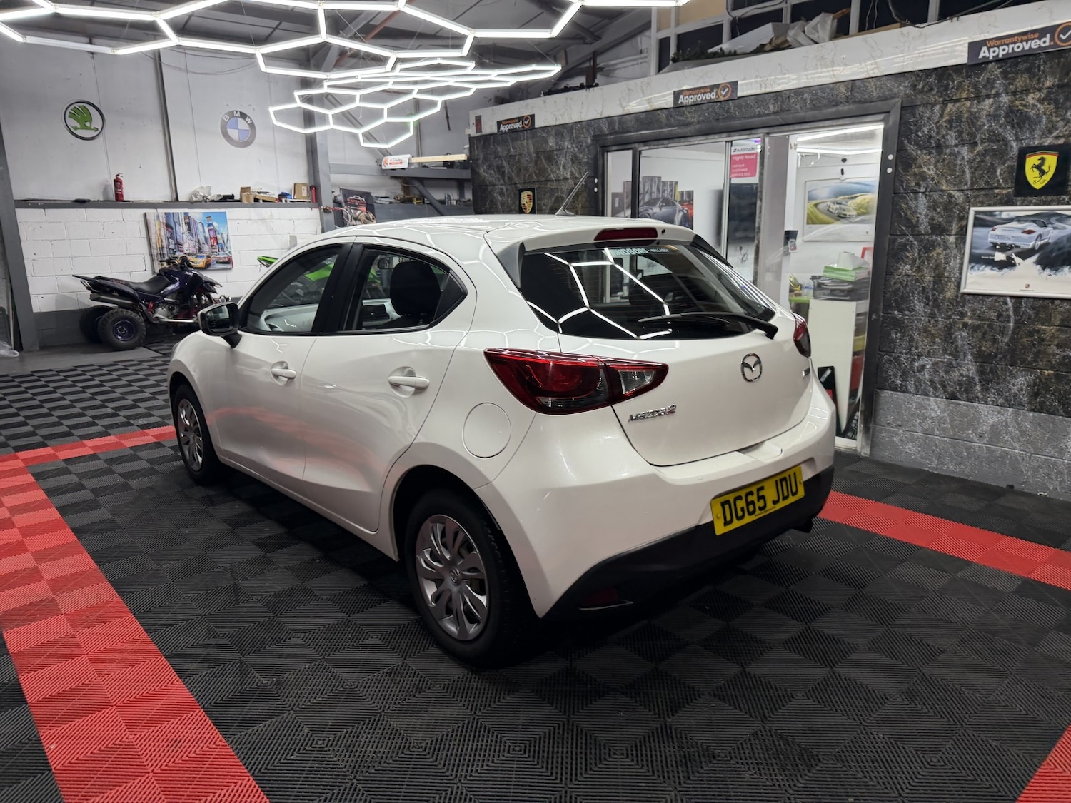 Used Mazda Mazda2 2015 for sale - 77555088: Photo 10