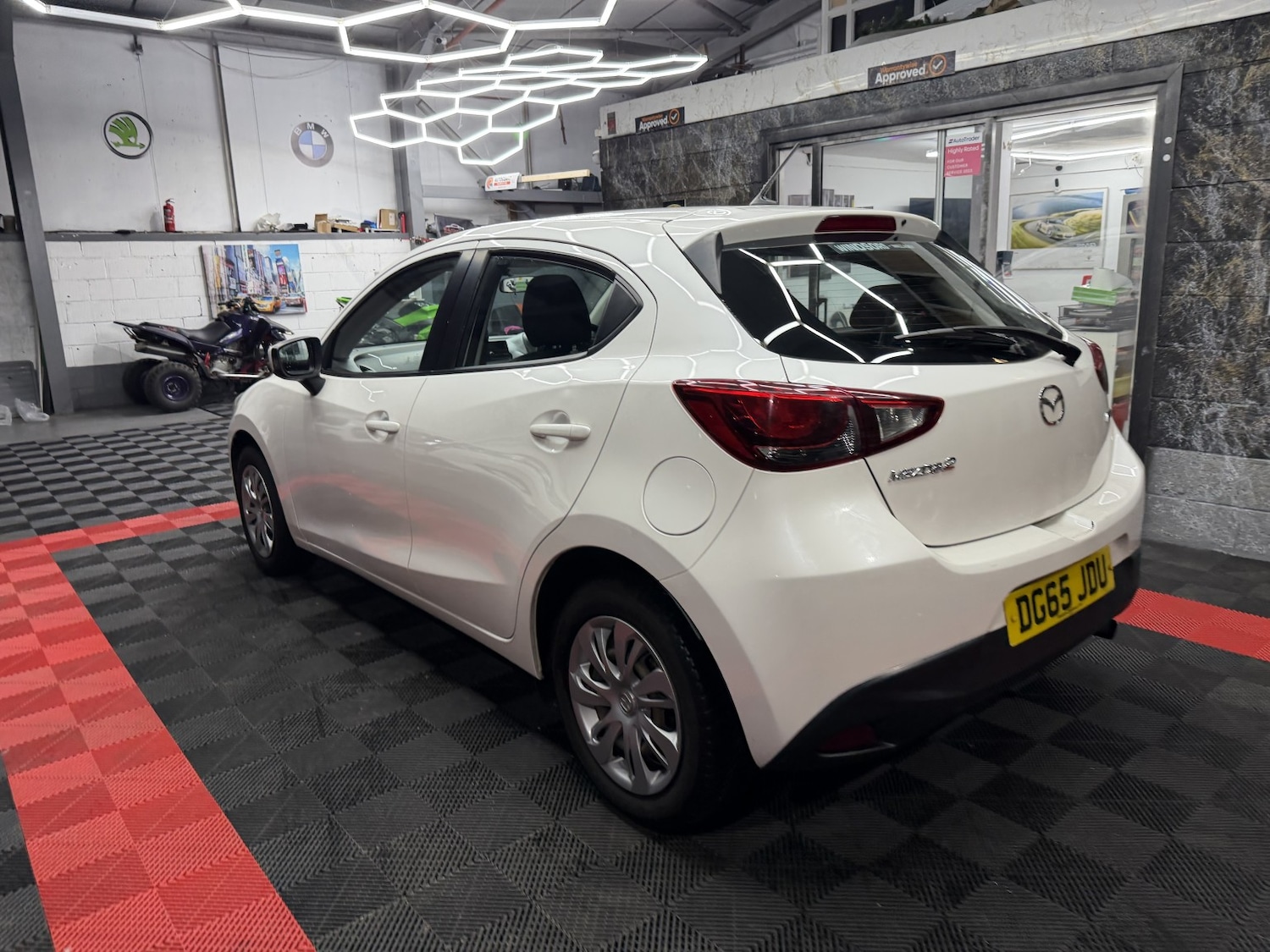 Used Mazda Mazda2 2015 for sale - 77555088: Photo 11