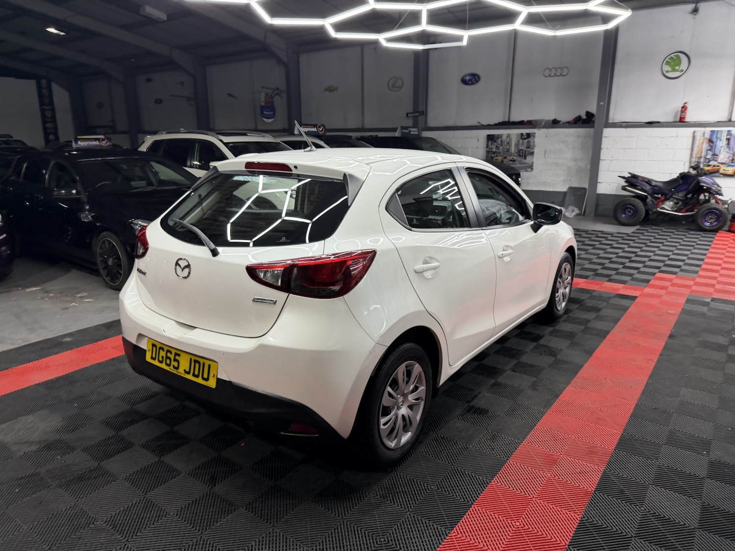 Used Mazda Mazda2 2015 for sale - 77555088: Photo 18