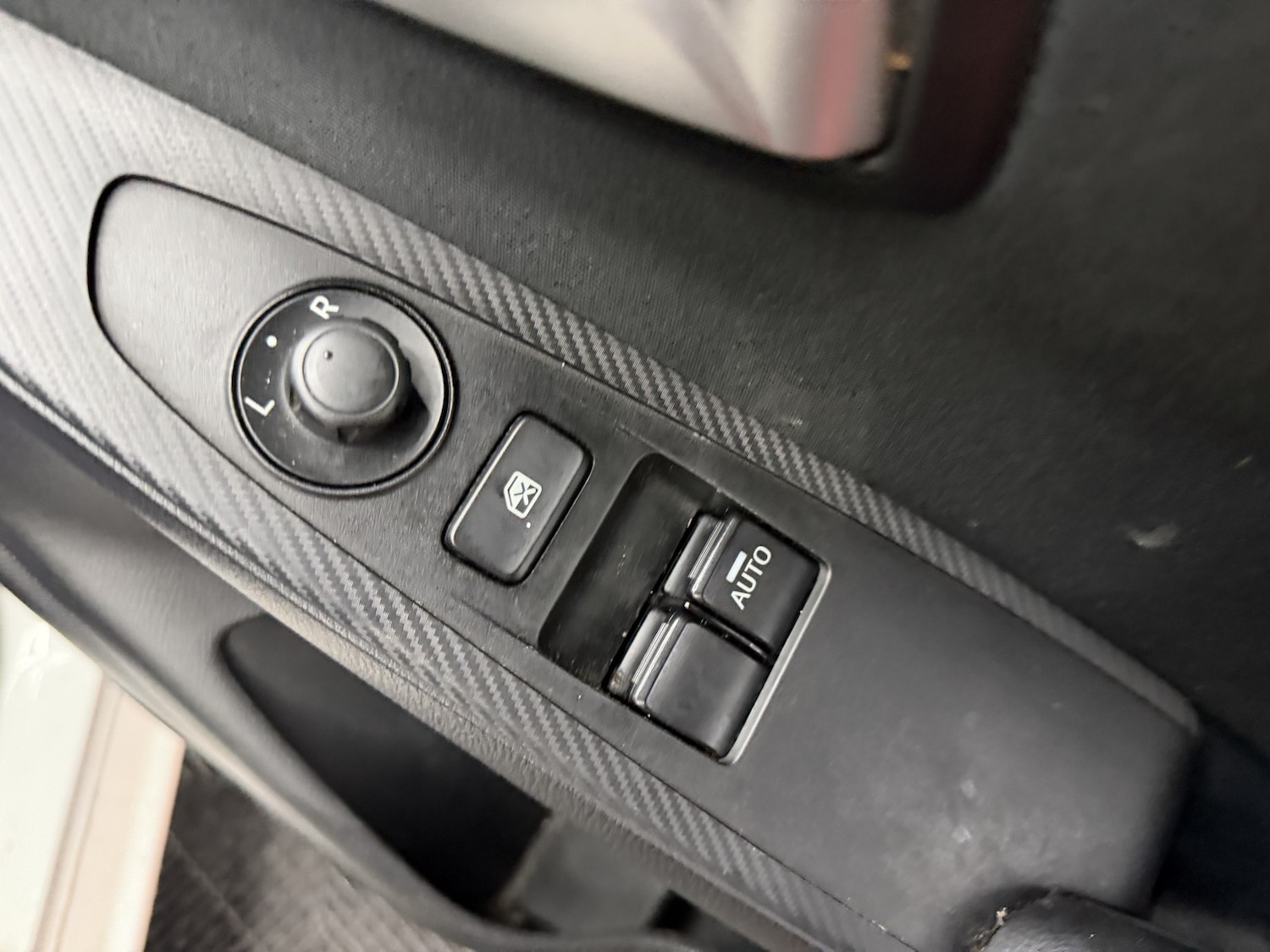 Used Mazda Mazda2 2015 for sale - 77555088: Photo 26