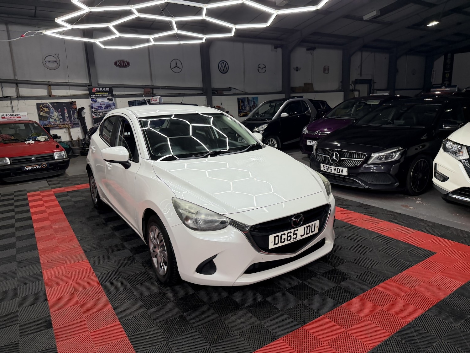 Used Mazda Mazda2 2015 for sale - 77555088: Photo 7