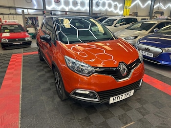 Used Renault Captur 2017 for sale - 79111529: Photo