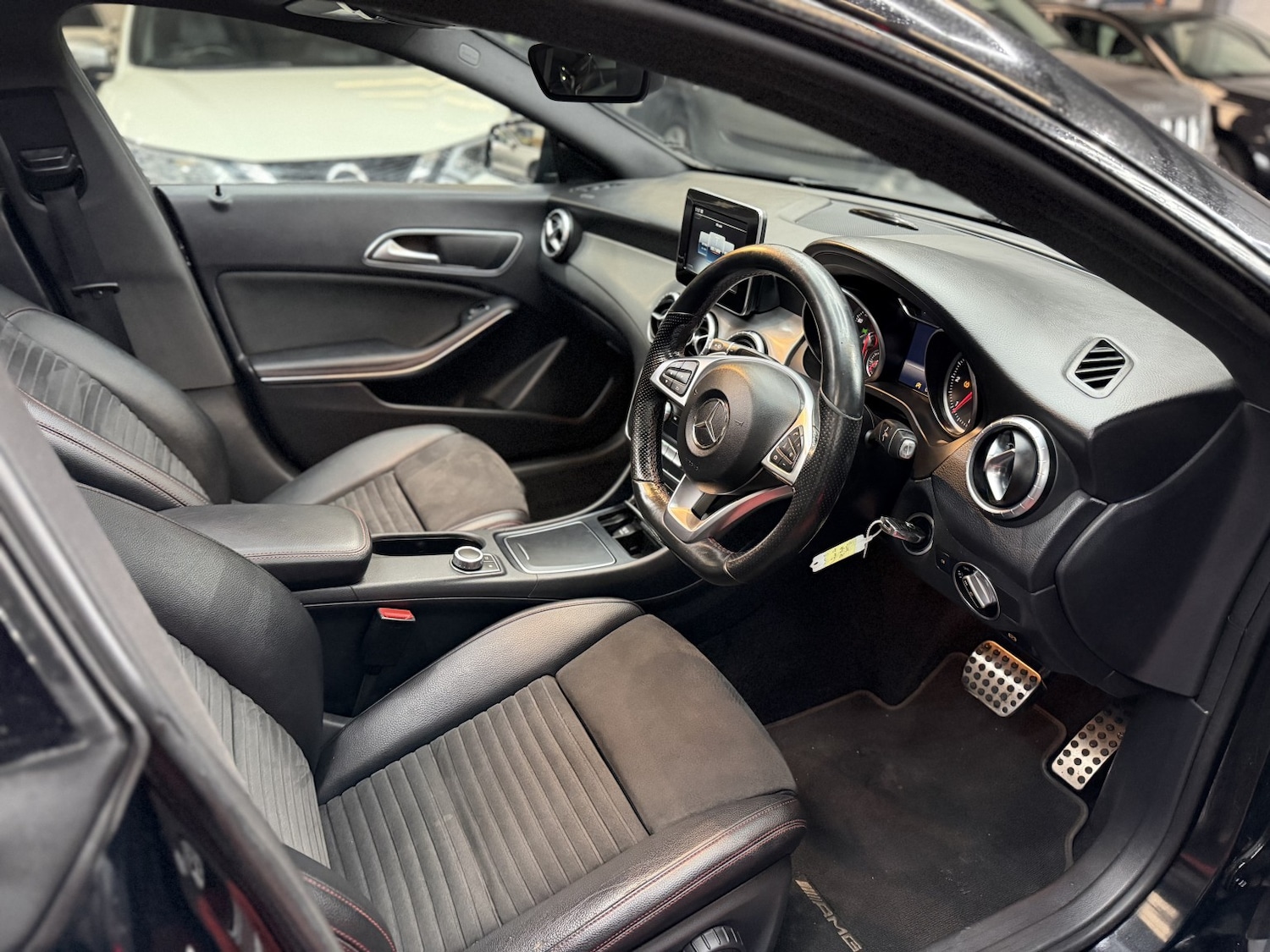 Used Mercedes-Benz CLA 2016 for sale - 76531228: Photo 24