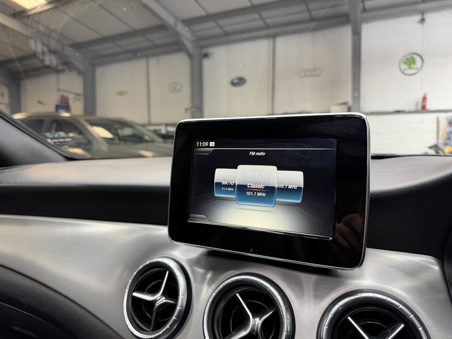 Used Mercedes-Benz CLA 2016 for sale - 76531228: Photo 40