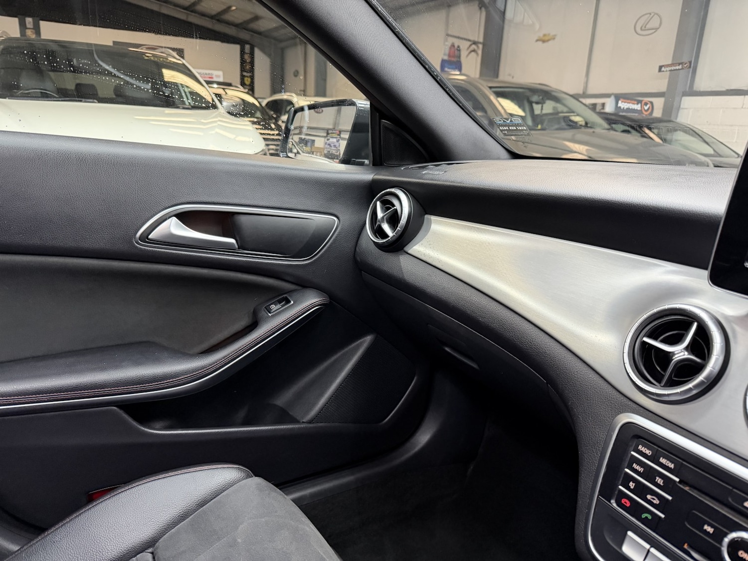 Used Mercedes-Benz CLA 2016 for sale - 76531228: Photo 41
