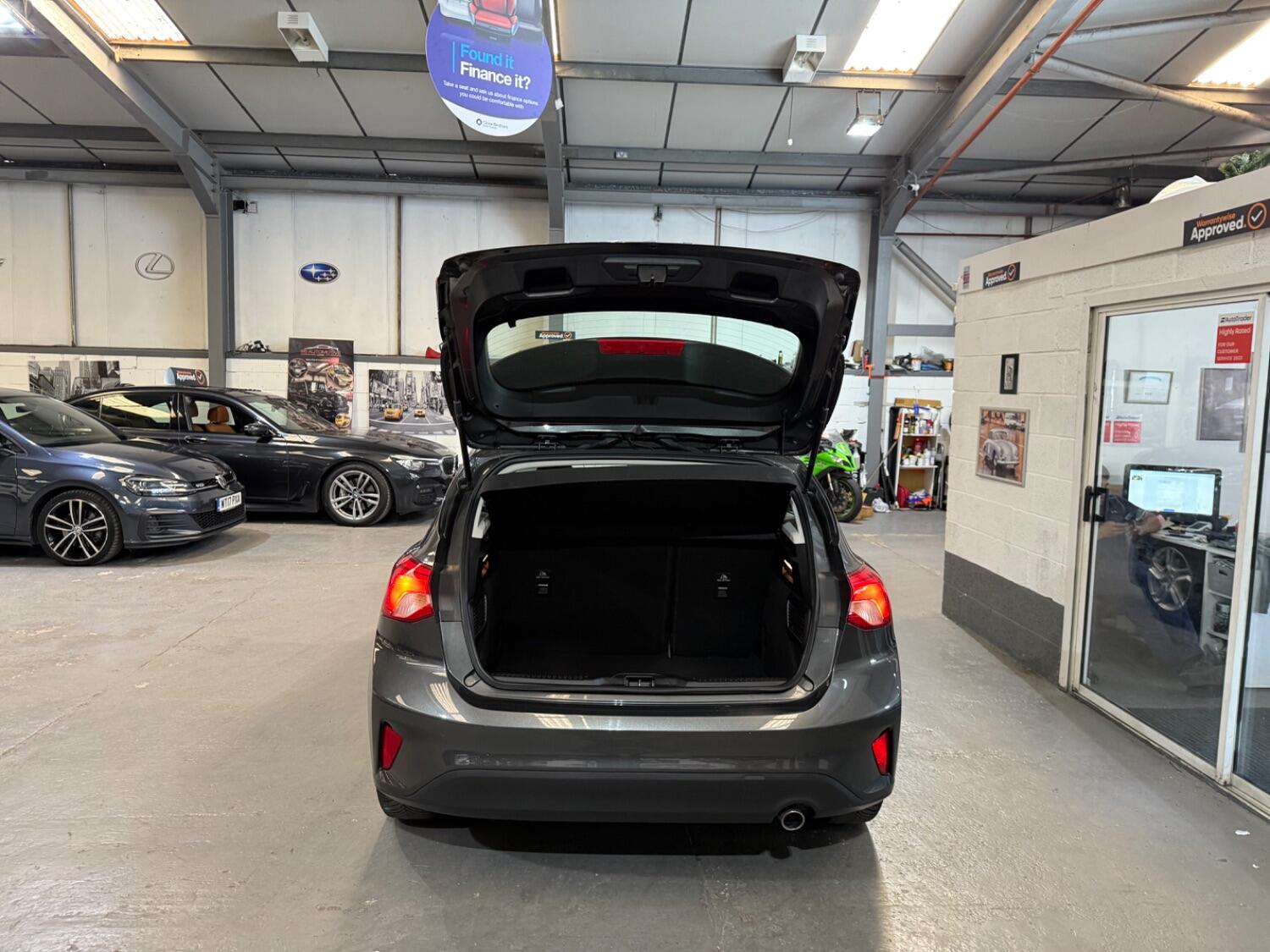 Used Ford Focus 2018 for sale - 76794152: Photo 15