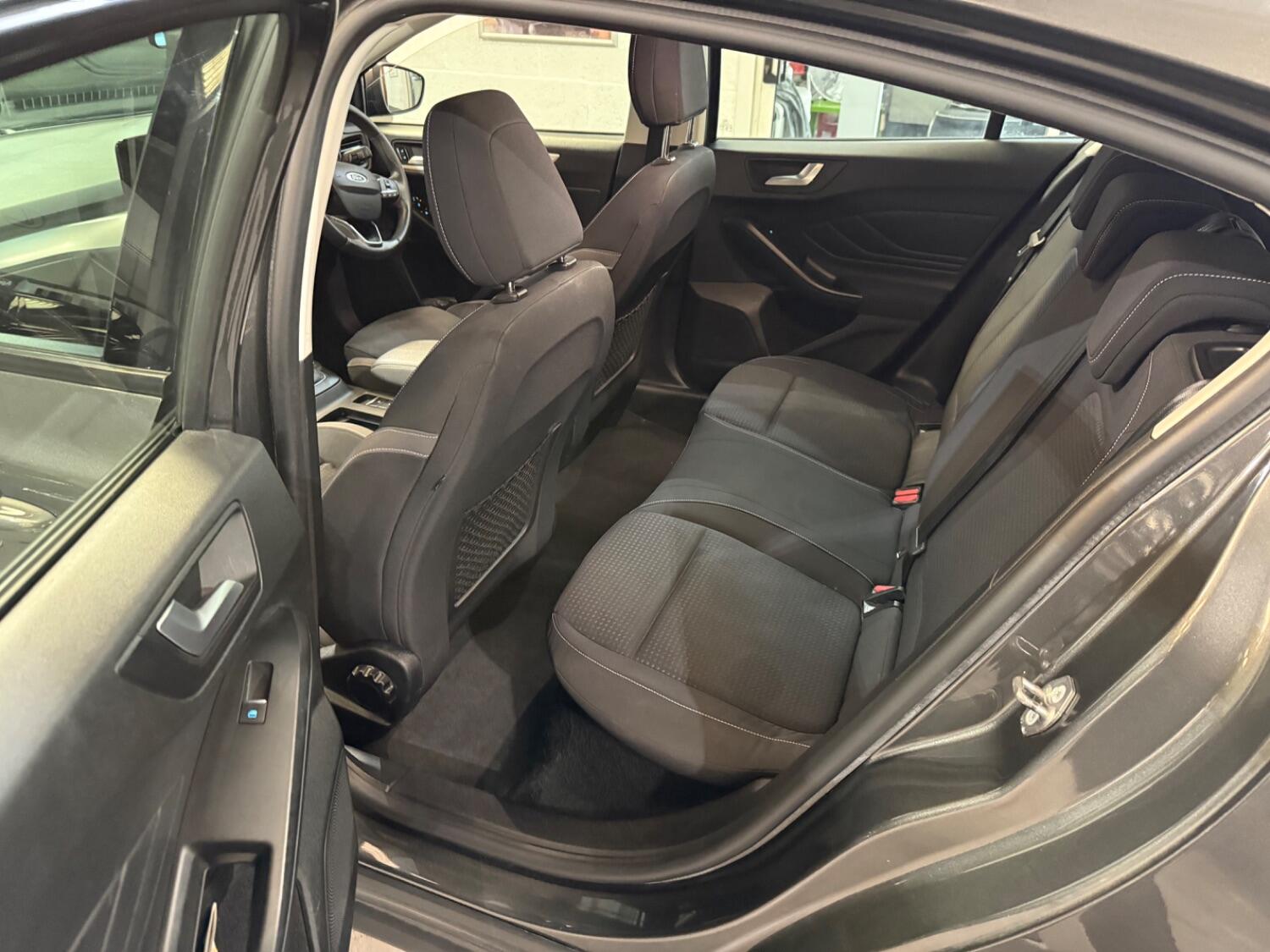 Used Ford Focus 2018 for sale - 76794152: Photo 18