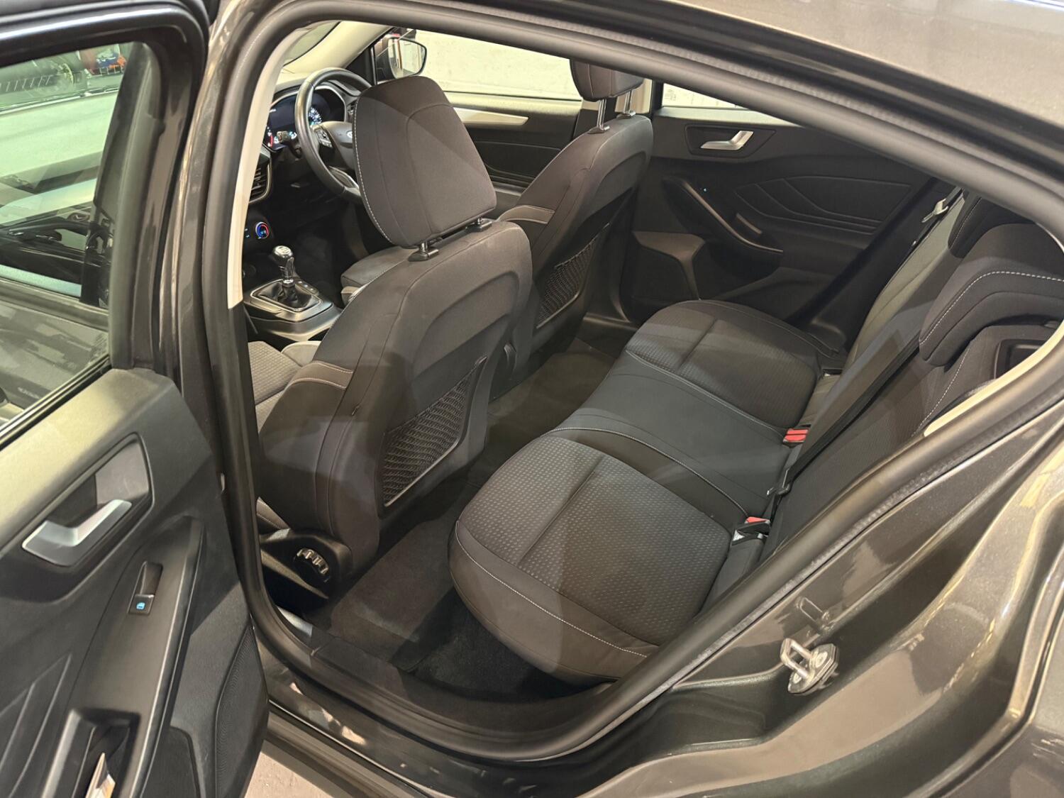 Used Ford Focus 2018 for sale - 76794152: Photo 19