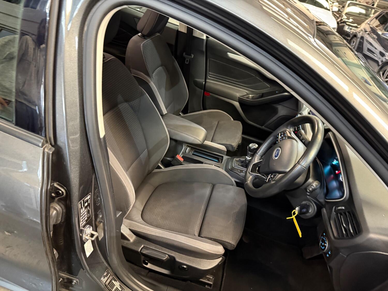 Used Ford Focus 2018 for sale - 76794152: Photo 24