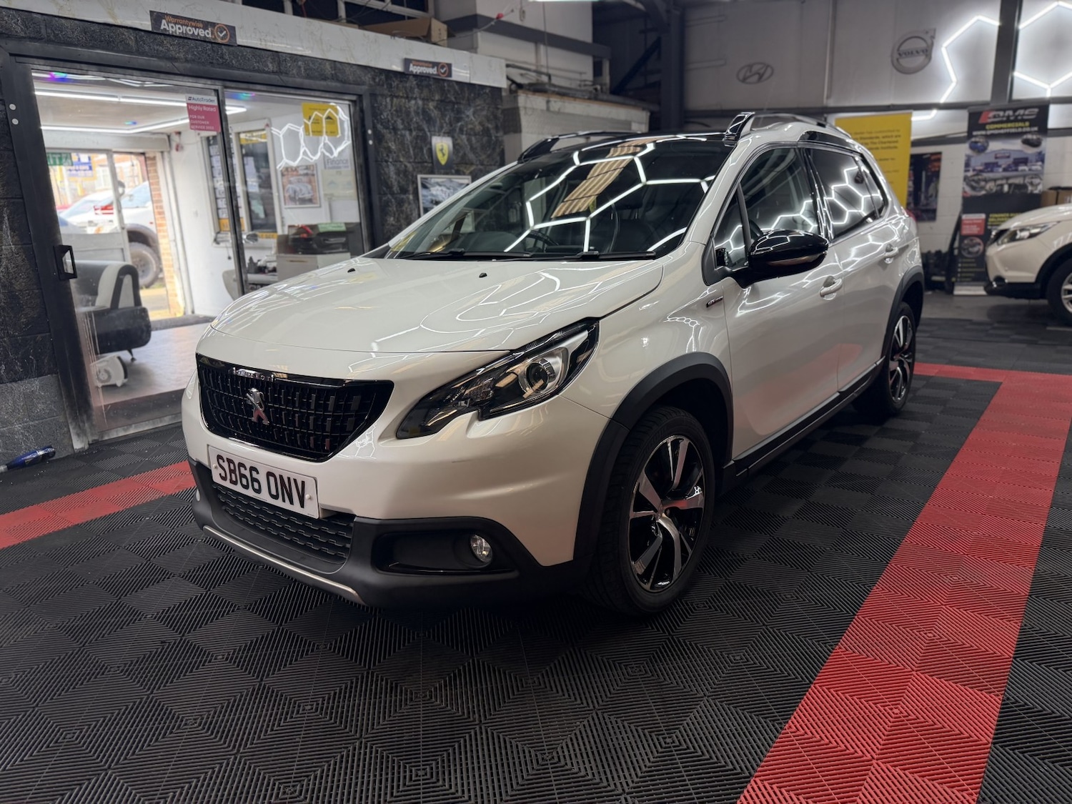 Used Peugeot 2008 2016 for sale - 77979933: Photo 10