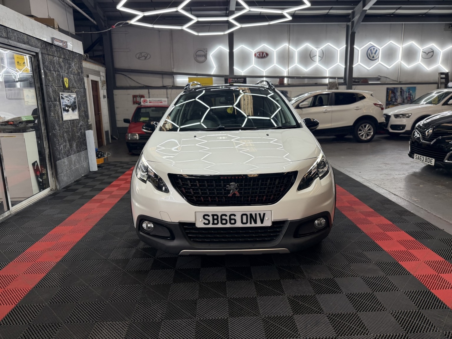 Used Peugeot 2008 2016 for sale - 77979933: Photo 12
