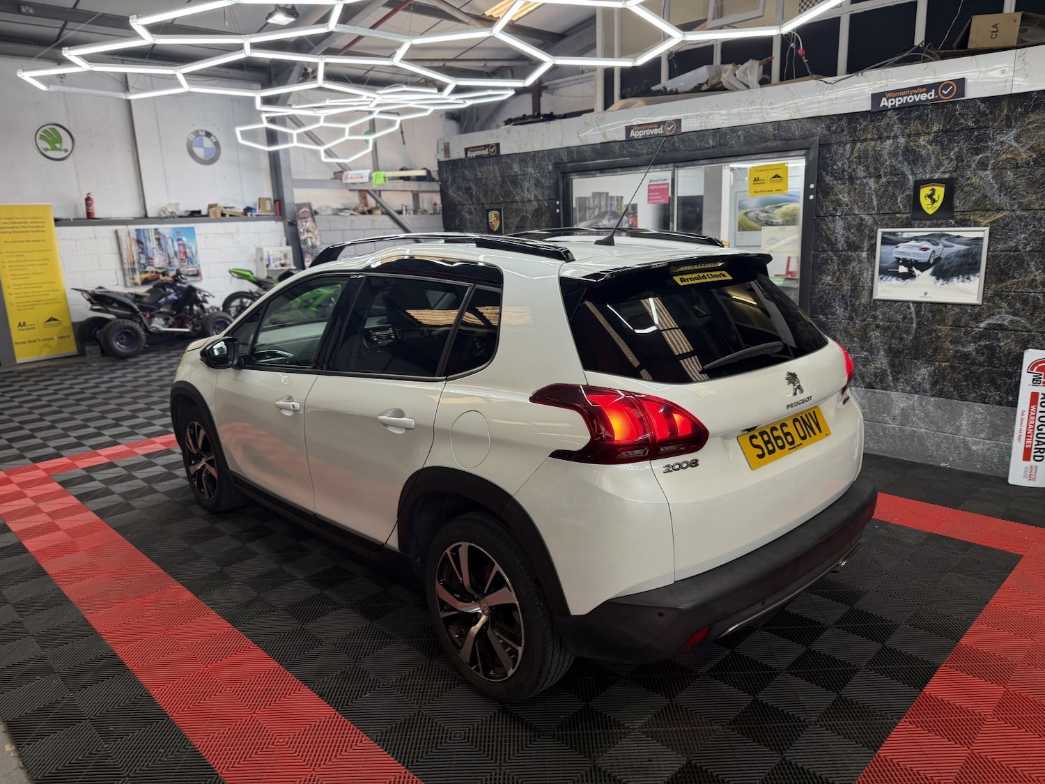 Used Peugeot 2008 2016 for sale - 77979933: Photo 16