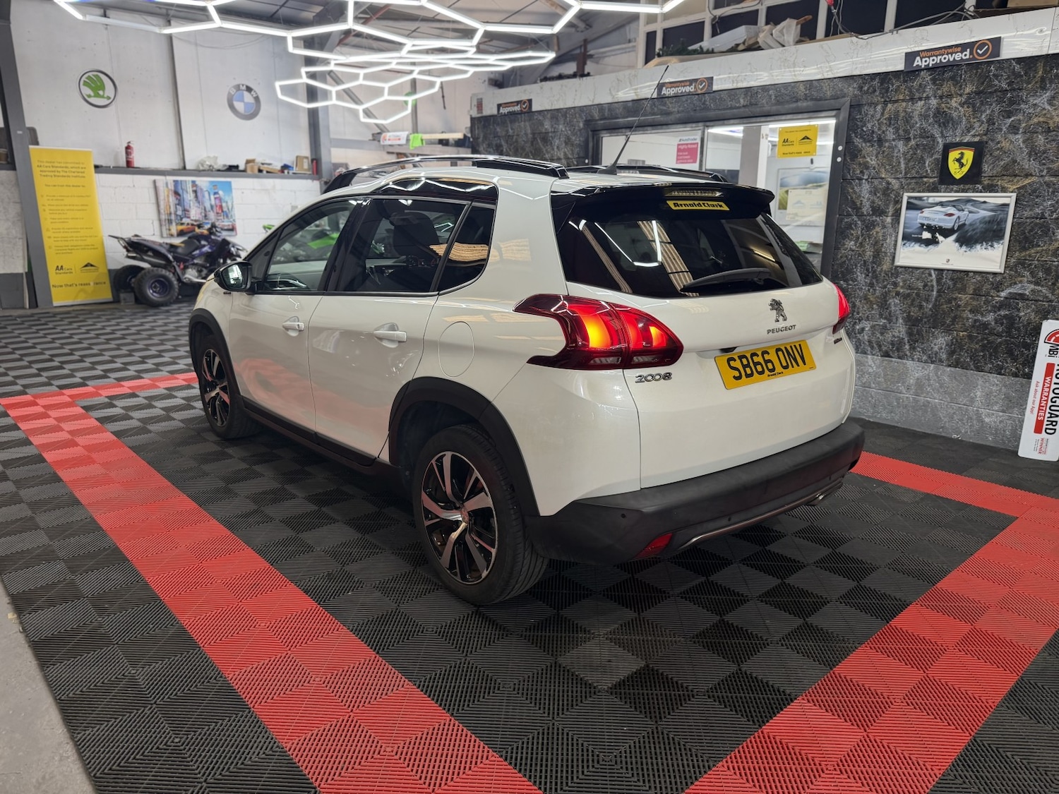 Used Peugeot 2008 2016 for sale - 77979933: Photo 18