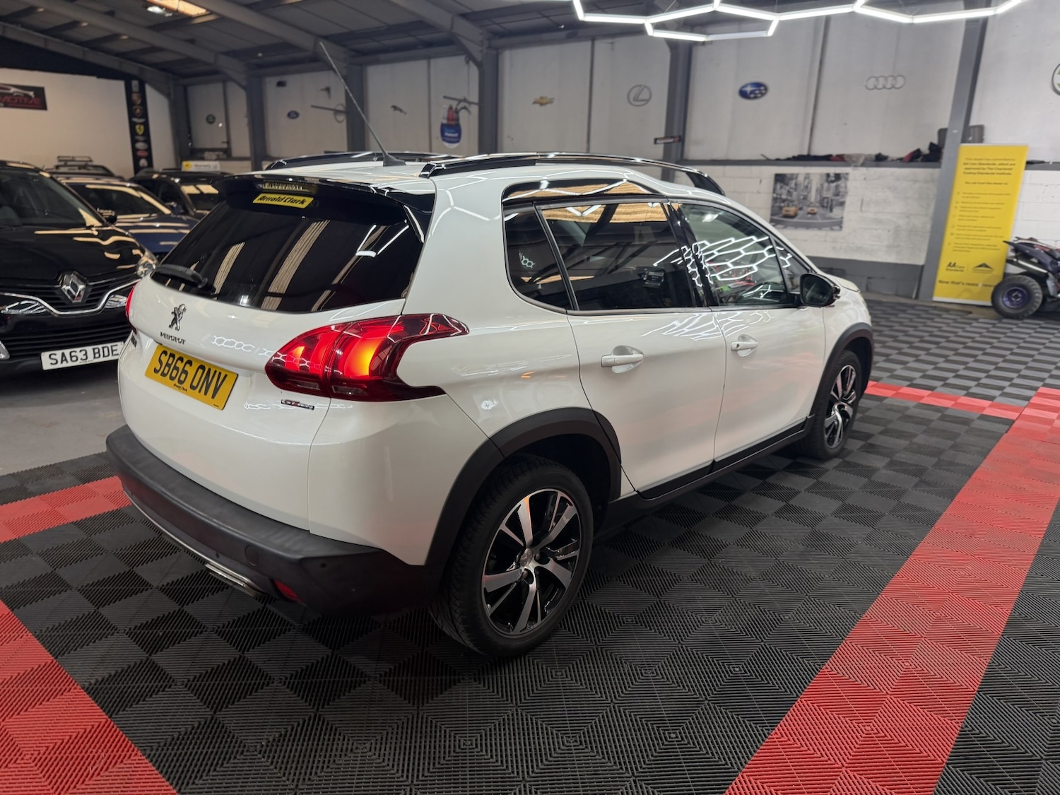 Used Peugeot 2008 2016 for sale - 77979933: Photo 6