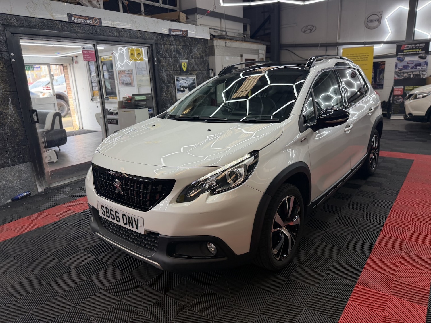 Used Peugeot 2008 2016 for sale - 77979933: Photo 9