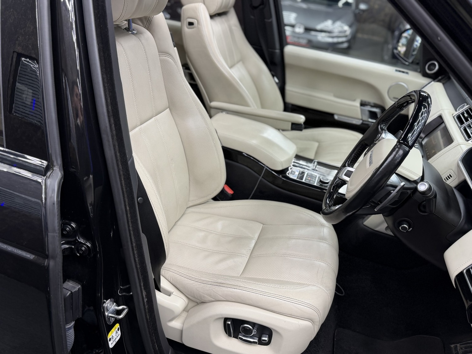 Used Land Rover Range Rover 2017 for sale - 76521051: Photo 37